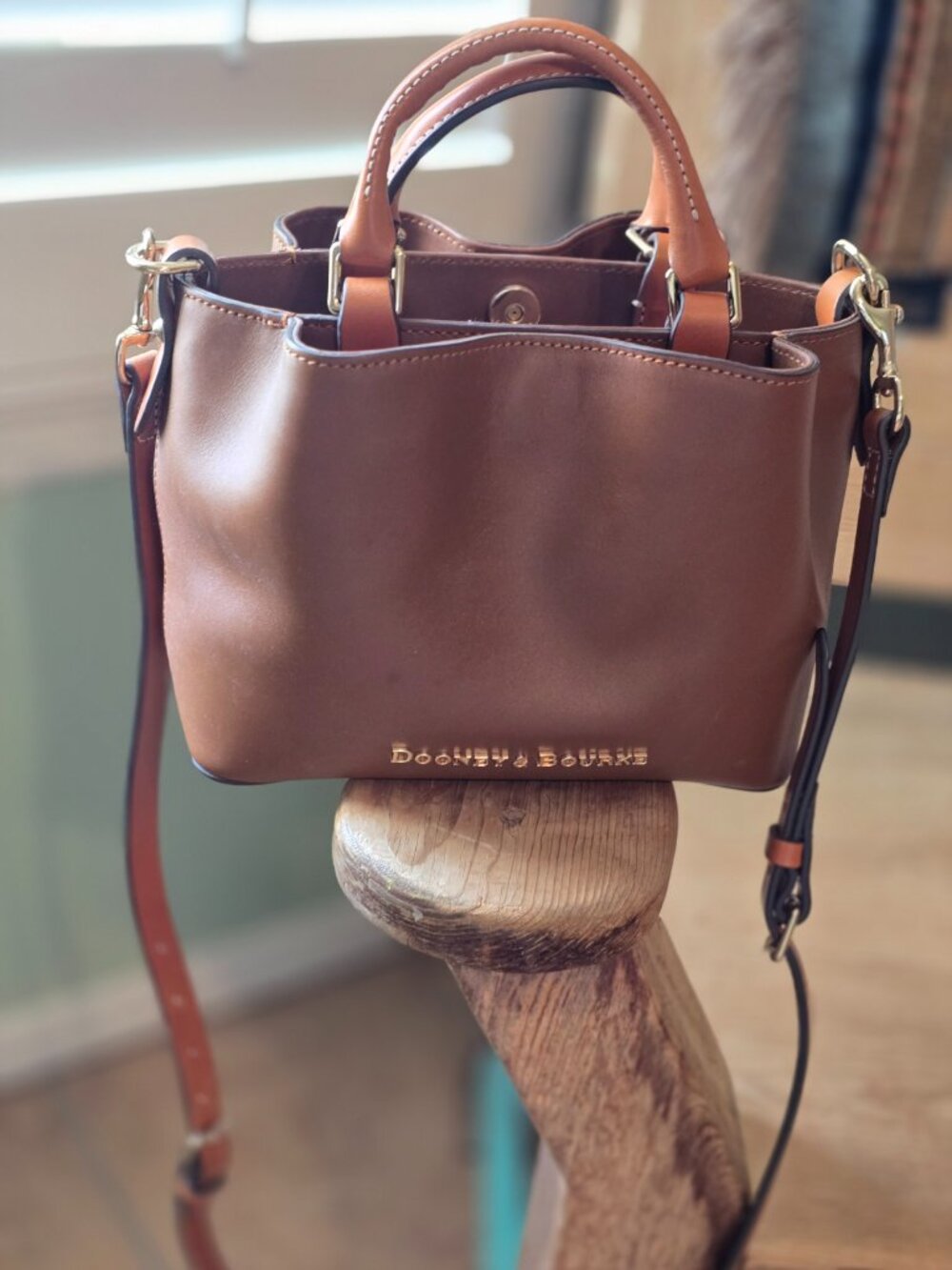 Dooney & Bourke Small Leather Barlow - Picture 13 of 14